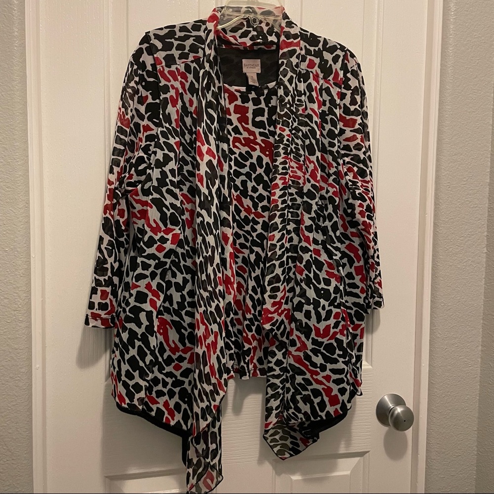 Easywear by Chico’s 2-piece top. Size 3
